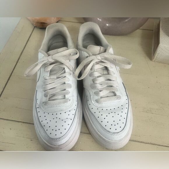 Nike Air Force size 7 - Picture 5 of 5